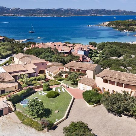 Hotel Sole Mare Baja Sardinia Exterior photo
